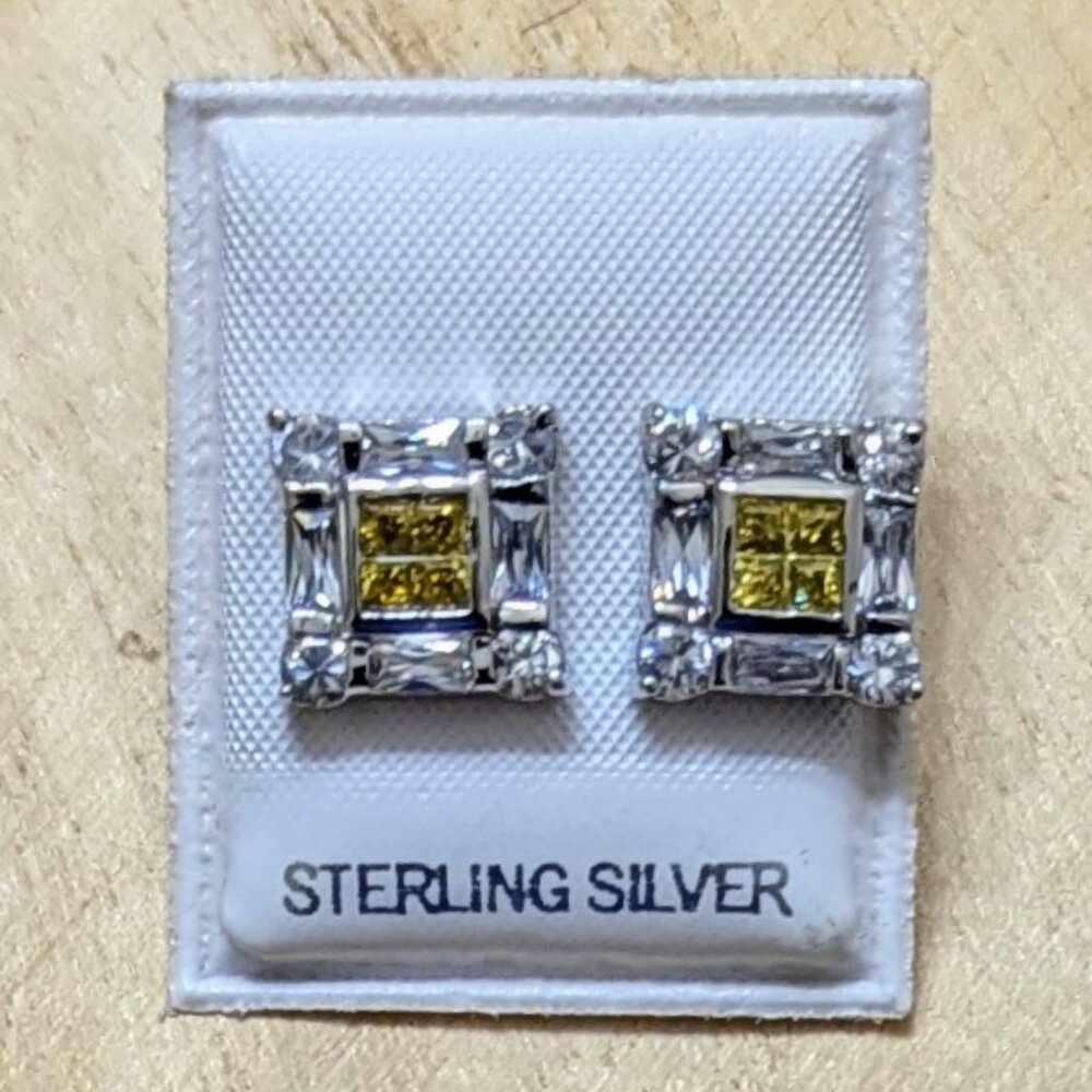 🆕 STERLING SILVER WHITE & YELLOW CUBIC ZIRCONIA SQUARE STUD EARRINGS - UNISEX